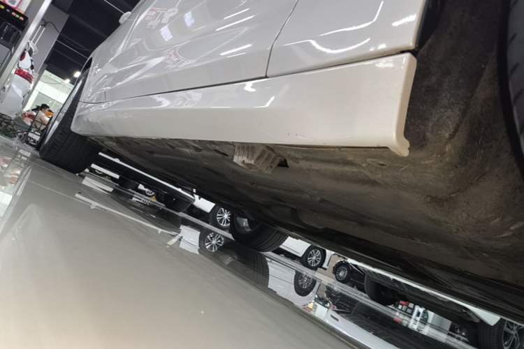 Used BMW 3 Series GT 2019 320i M Sport Package Right Side Sill