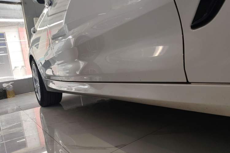 Used BMW 3 Series GT 2019 320i M Sport Package Right Side Sill