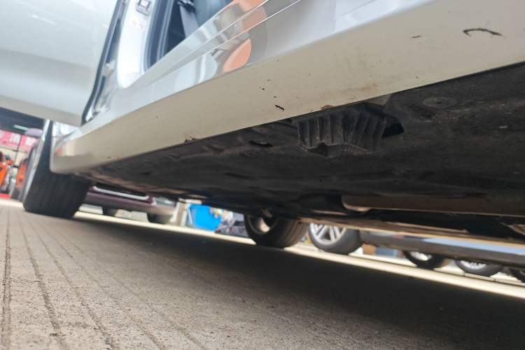 Used BMW 3 Series GT 2019 320i M Sport Package Right Side Sill