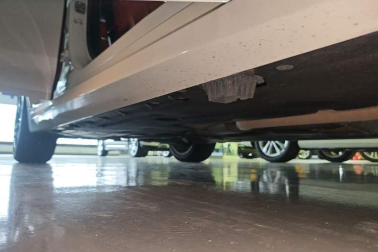 Used BMW 3 Series GT 2019 320i M Sport Night Edition Right Side Sill