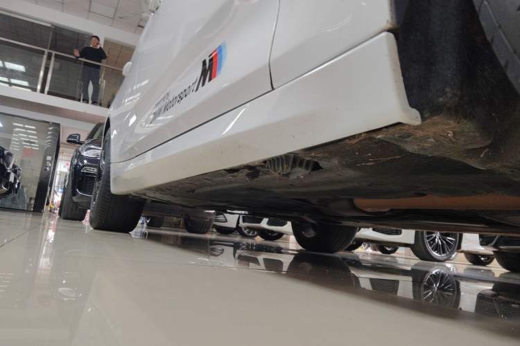 Used BMW 3 Series GT 2019 320i M Sport Night Edition Right Side Sill