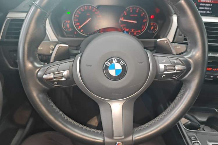 Used BMW 3 Series GT 2019 320i M Sport Steering Wheel