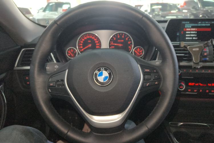Used BMW 3 Series GT 2019 320i Sport Edition Steering Wheel