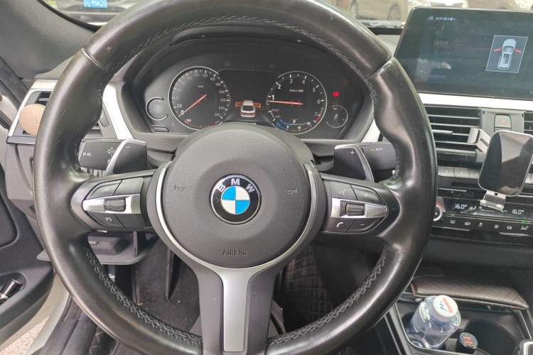 Used BMW 3 Series GT 2019 320i M Sport Package Steering Wheel