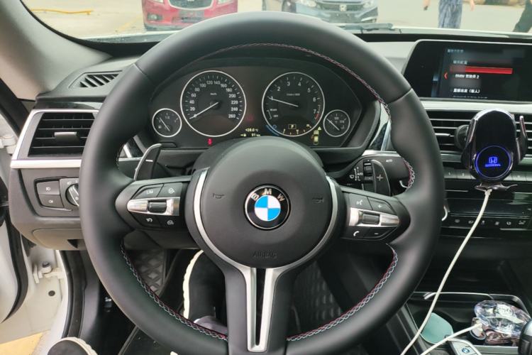 Used BMW 3 Series GT 2019 320i Sport Edition Steering Wheel