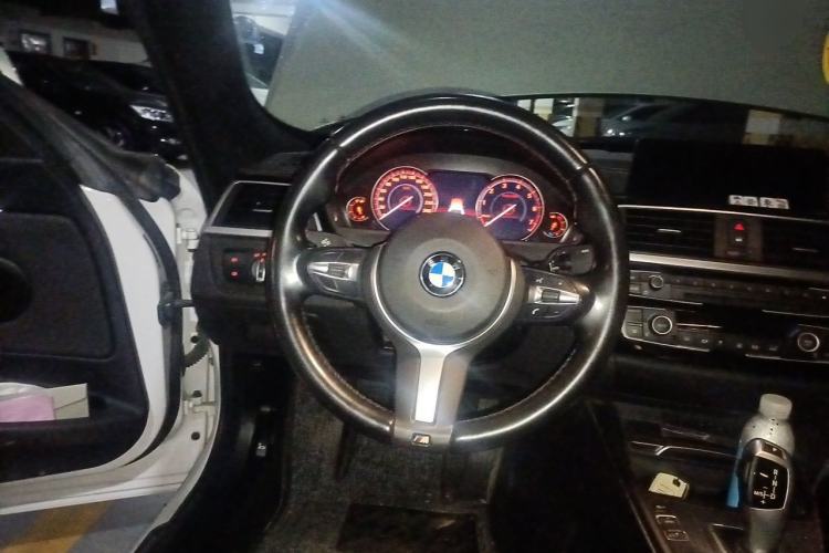 Used BMW 3 Series GT 2019 320i M Sport Package Steering Wheel