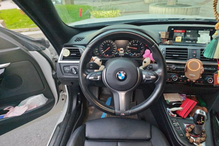 Used BMW 3 Series GT 2019 320i M Sport Package Steering Wheel