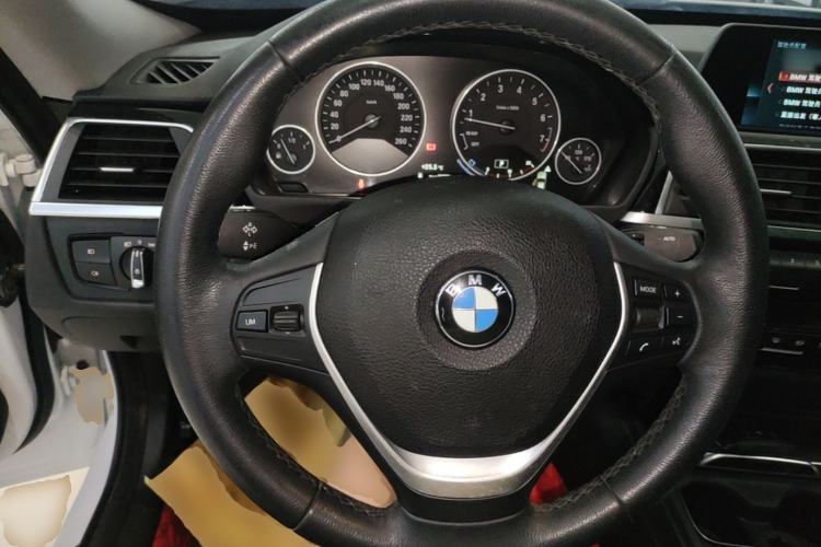 Used BMW 3 Series GT 2019 320i Sport Edition Steering Wheel