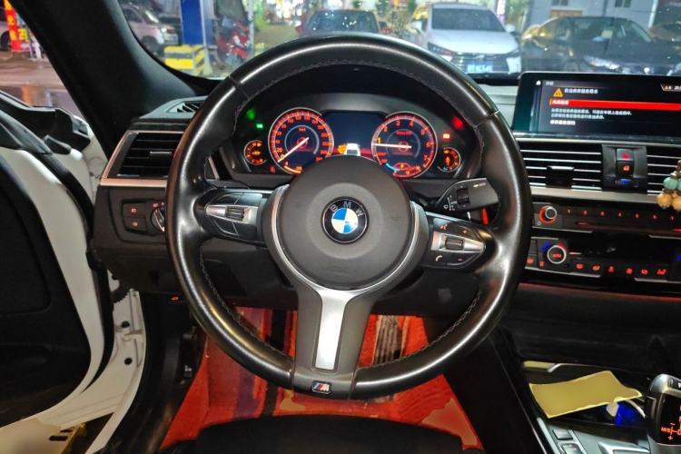 Used BMW 3 Series GT 2019 320i M Sport Package Steering Wheel