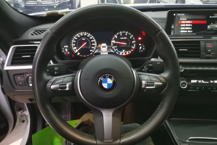 Used BMW 3 Series GT 2019 320i M Sport Package Steering Wheel