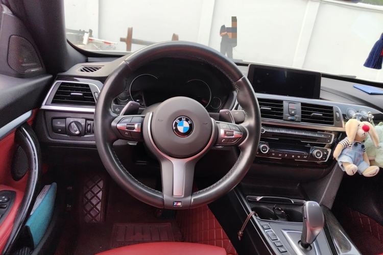 Used BMW 3 Series GT 2019 330i xDrive M Sport Edition Steering Wheel