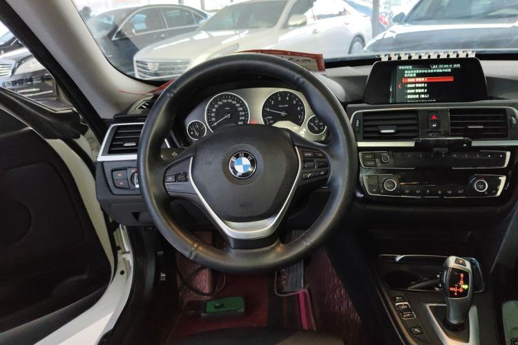 Used BMW 3 Series GT 2019 320i Sport Edition Steering Wheel