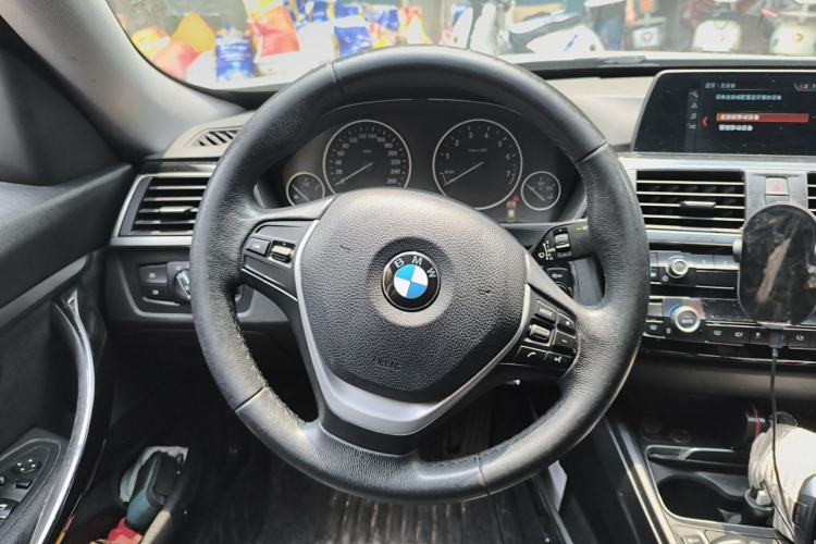 Used BMW 3 Series GT 2019 320i Sport Edition Steering Wheel