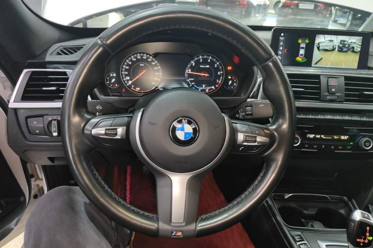 Used BMW 3 Series GT 2019 320i M Sport Package Steering Wheel