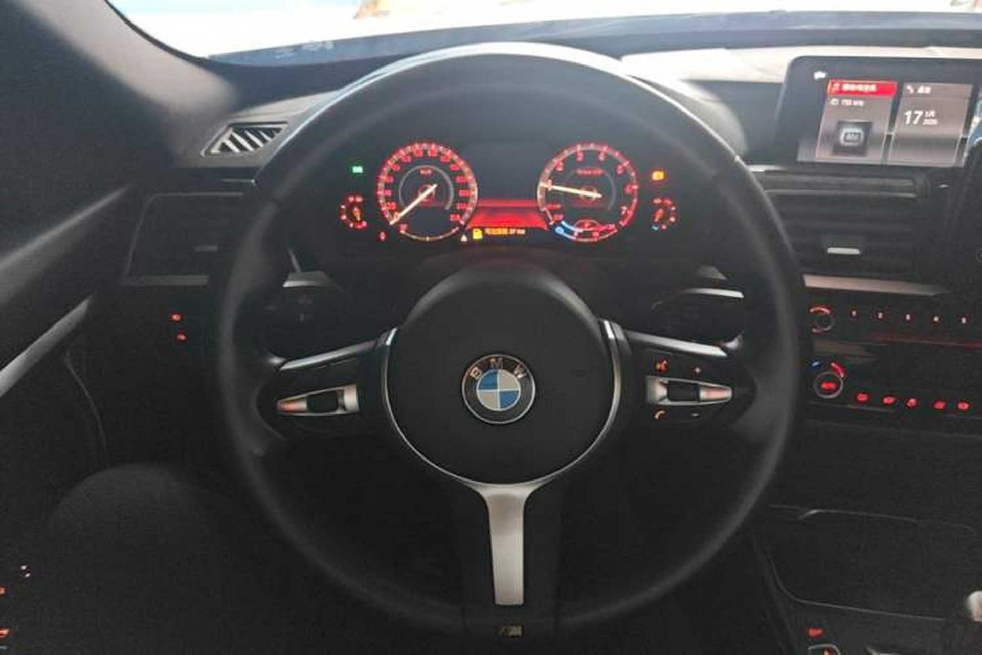 Used BMW 3 Series GT 2019 320i M Sport Package Steering Wheel