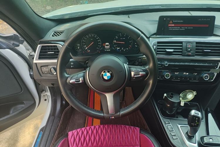 Used BMW 3 Series GT 2019 320i M Sport Package Steering Wheel
