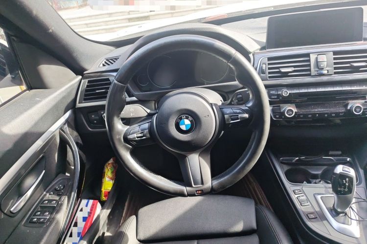 Used BMW 3 Series GT 2019 320i M Sport Package Steering Wheel