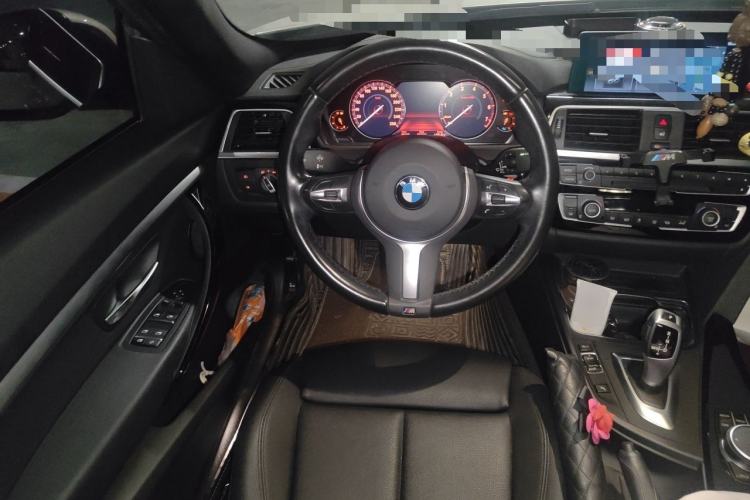 Used BMW 3 Series GT 2019 320i M Sport Package Steering Wheel
