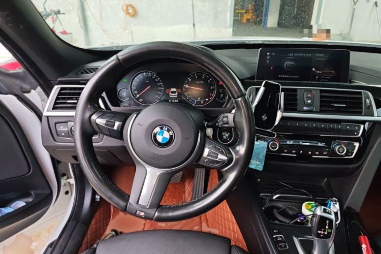 Used BMW 3 Series GT 2019 320i M Sport Package Steering Wheel