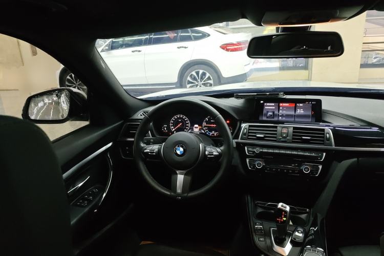 Used BMW 3 Series GT 2019 320i M Sport Package Steering Wheel