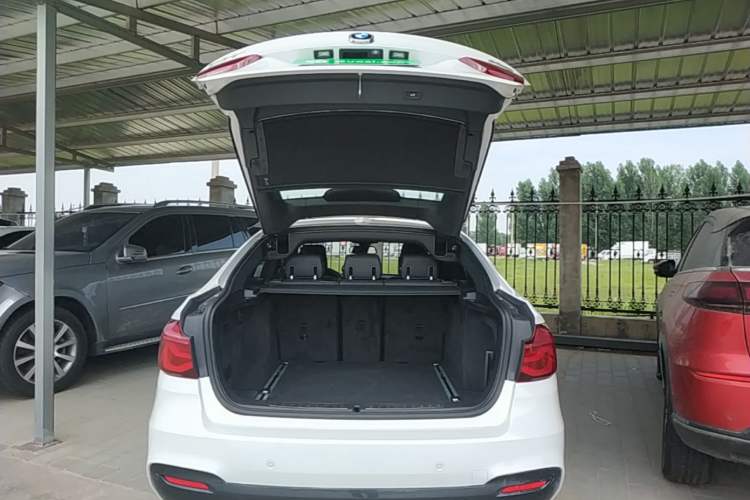 Used BMW 3 Series GT 2019 320i M Sport Package Trunk