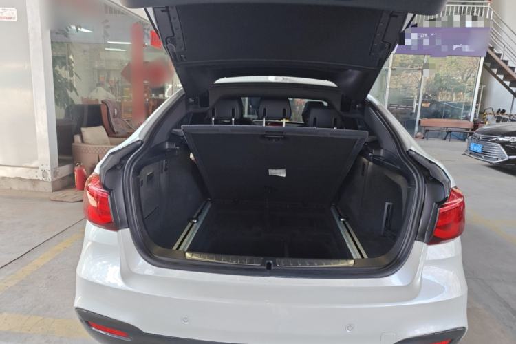 Used BMW 3 Series GT 2019 320i M Sport Package Trunk