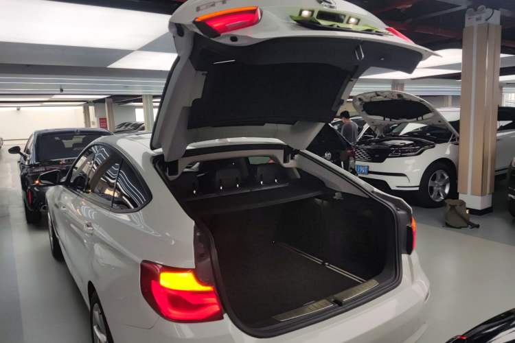 Used BMW 3 Series GT 2019 320i Sport Edition Trunk