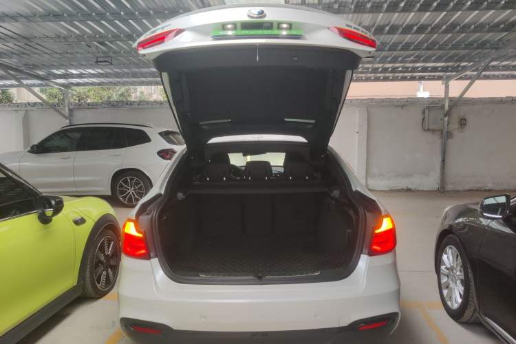 Used BMW 3 Series GT 2019 320i M Sport Package Trunk
