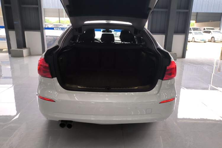 Used BMW 3 Series GT 2019 320i Sport Edition Trunk