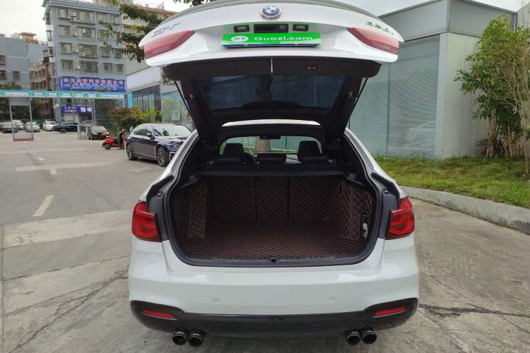 Used BMW 3 Series GT 2019 320i M Sport Package Trunk