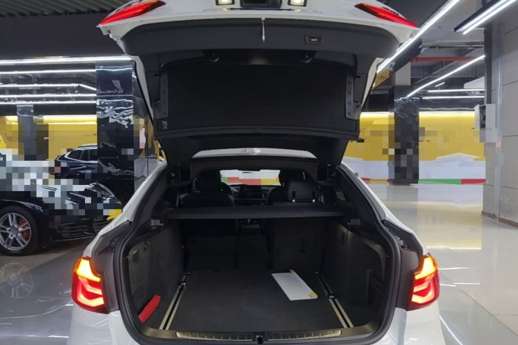 Used BMW 3 Series GT 2019 320i M Sport Package Trunk