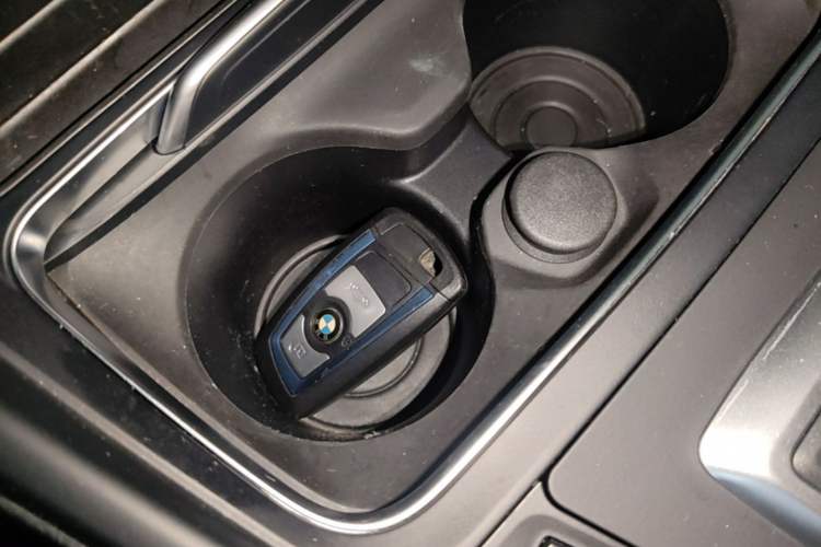 Used BMW 3 Series GT 2019 320i M Sport Package Vehicle Key