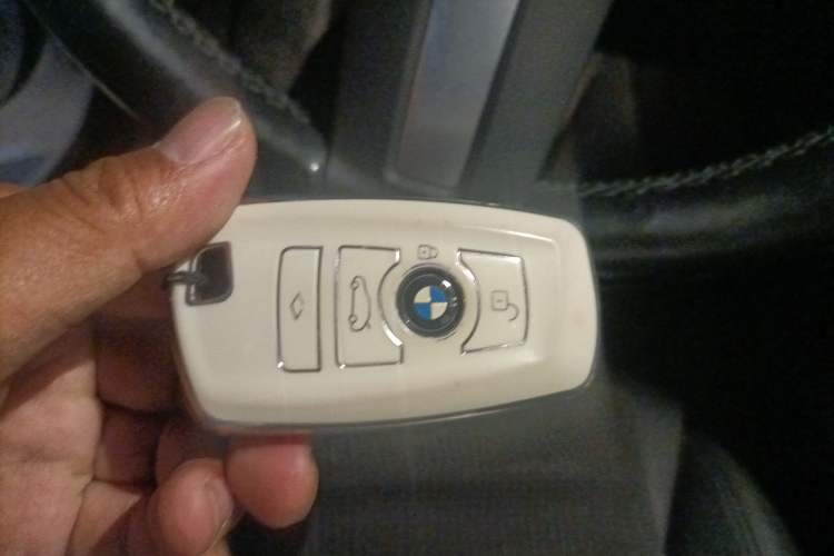 Used BMW 3 Series GT 2019 320i M Sport Package Vehicle Key