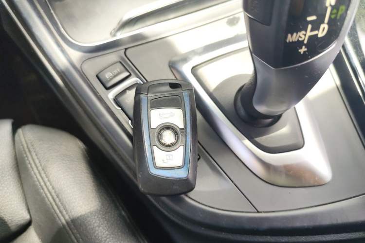 Used BMW 3 Series GT 2019 320i M Sport Package Vehicle Key