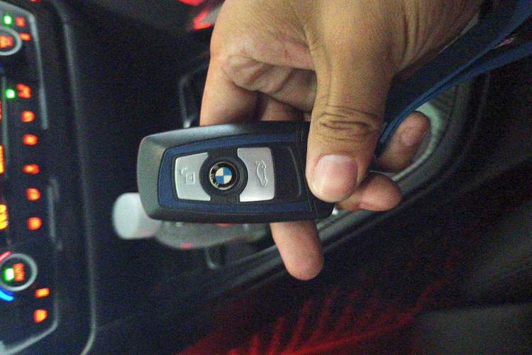 Used BMW 3 Series GT 2019 320i M Sport Package Vehicle Key