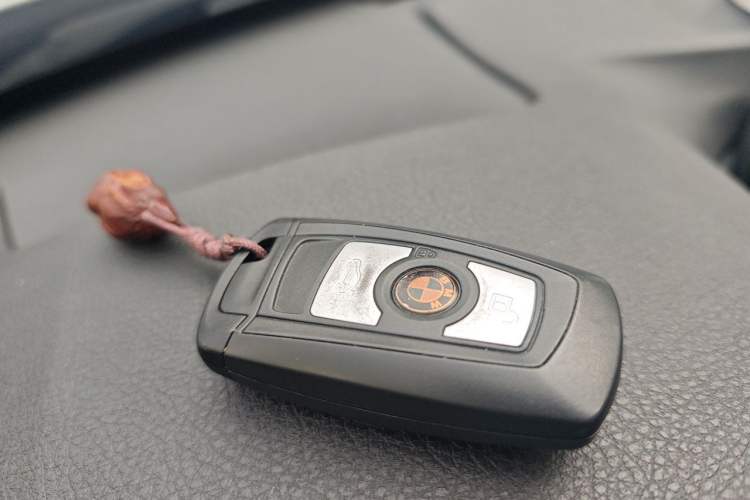 Used BMW 3 Series GT 2019 320i Sport Edition Vehicle Key