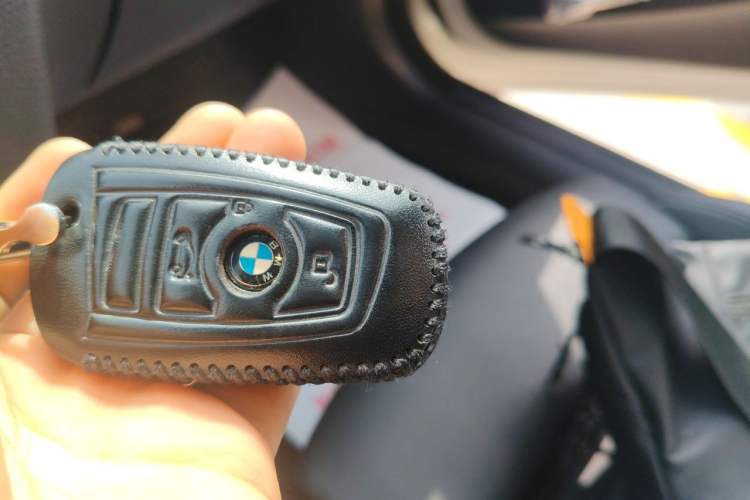 Used BMW 3 Series GT 2019 320i Sport Edition Vehicle Key