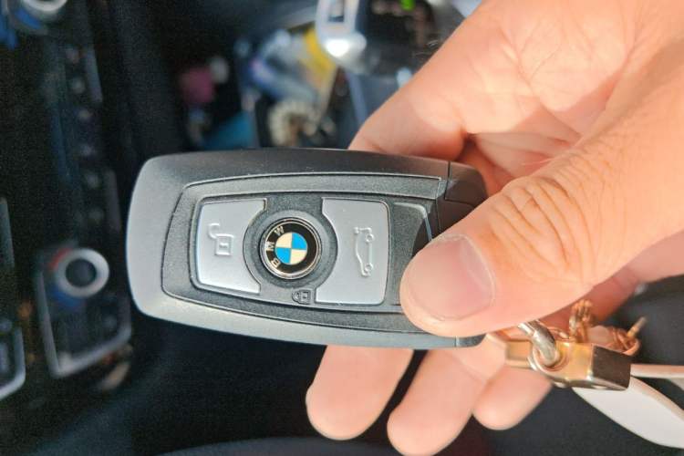 Used BMW 3 Series GT 2019 320i Sport Edition Vehicle Key
