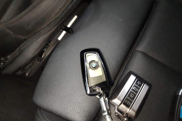 Used BMW 3 Series GT 2019 320i Sport Edition Vehicle Key