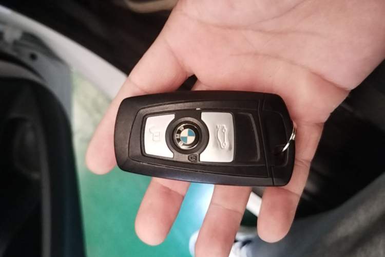 Used BMW 3 Series GT 2019 320i Sport Edition Vehicle Key