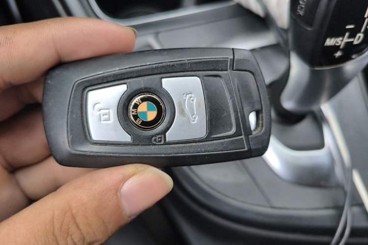 Used BMW 3 Series GT 2019 320i Sport Edition Vehicle Key