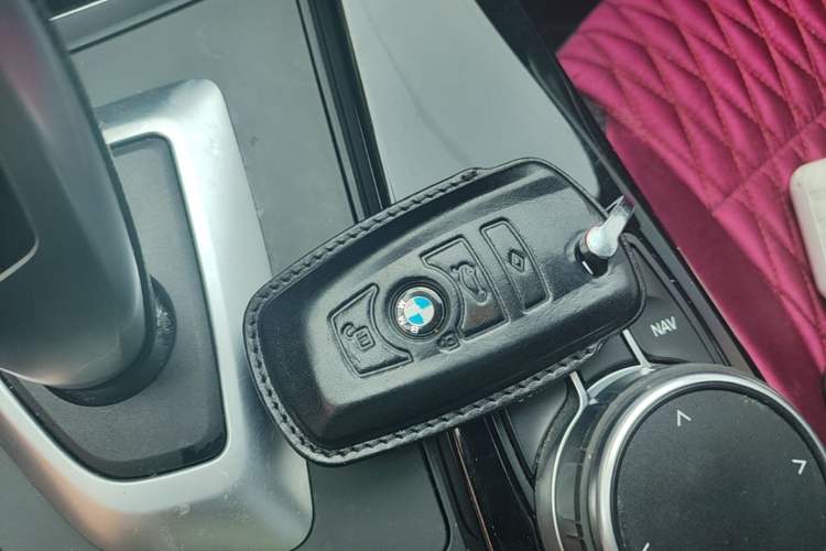 Used BMW 3 Series GT 2019 320i M Sport Package Vehicle Key