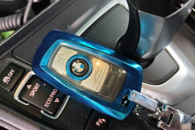 Used BMW 3 Series GT 2019 320i M Sport Package Vehicle Key
