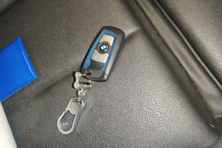Used BMW 3 Series GT 2019 320i M Sport Package Vehicle Key