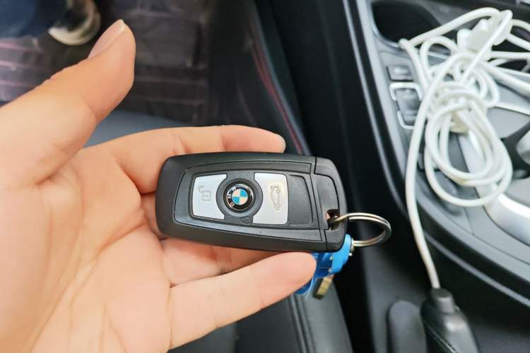 Used BMW 3 Series GT 2019 320i Sport Edition Vehicle Key