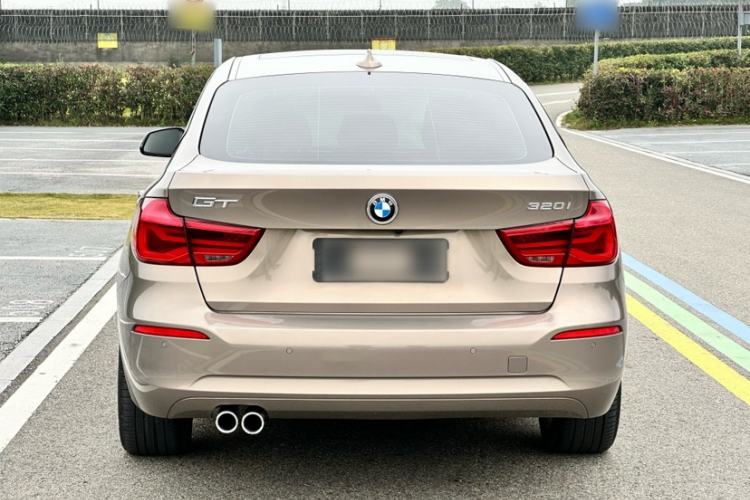 Used BMW 3 Series GT 2019 320i Sport Edition Exterior 5