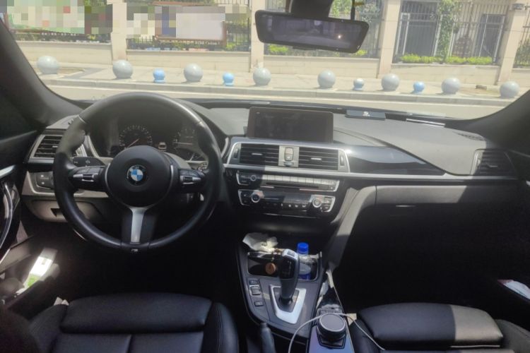 Used BMW 3 Series GT 2020 320i M Sport Package Center Console