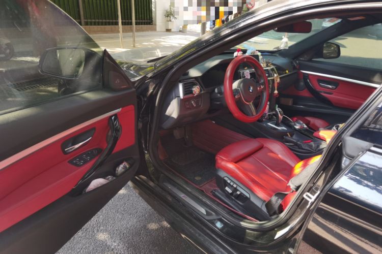 Used BMW 3 Series GT 2020 320i M Sport Night Edition Driver Seat