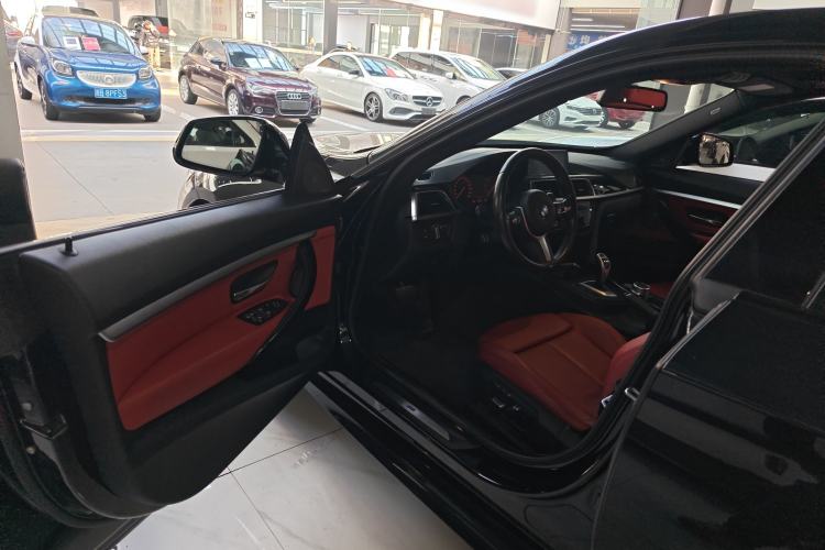Used BMW 3 Series GT 2020 320i M Sport Night Edition Driver Seat