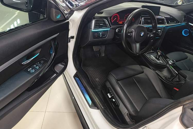 Used BMW 3 Series GT 2020 320i M Sport Package Driver Seat